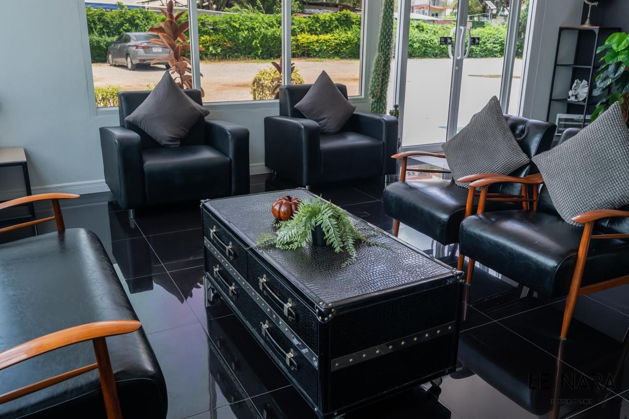 Le Nara Residence Praia de Jomtien Exterior foto